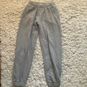 Brandy Melville Rosa sweatpants in grey